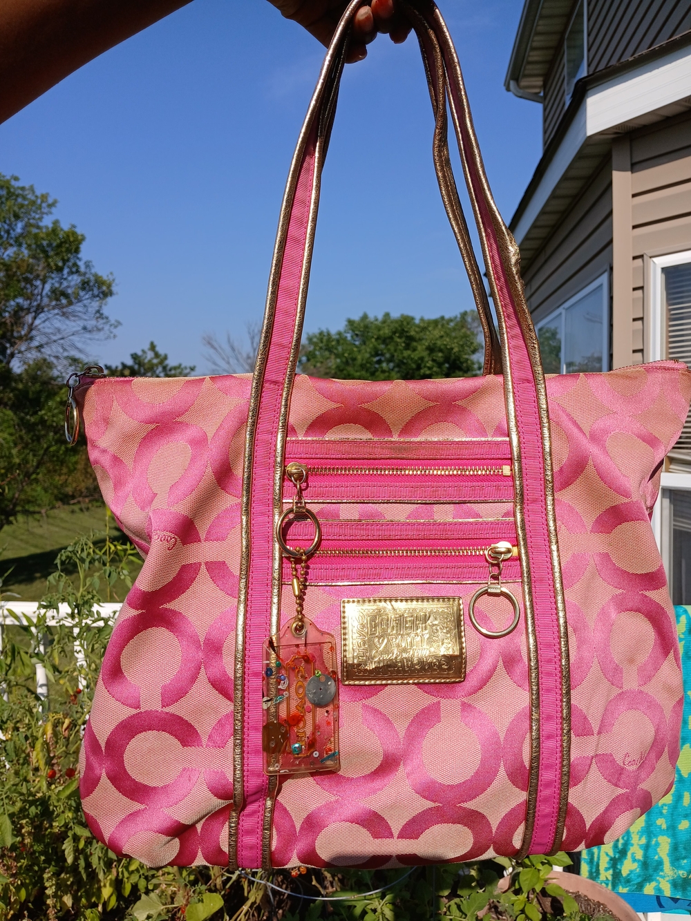 VTG Coach Poppy Pink Op Art Glam Tote 13826 – With Rare Original Script Charm
